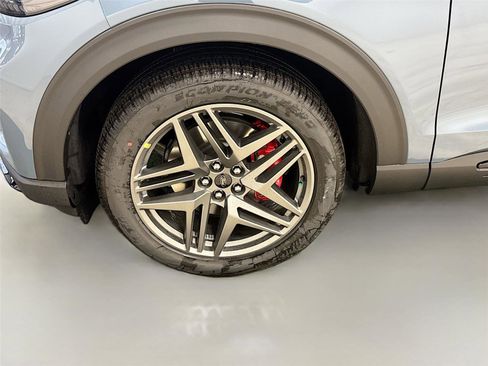 New 2026 Ford Explorer ST-Line w/ ST-Line Street Pack image 31