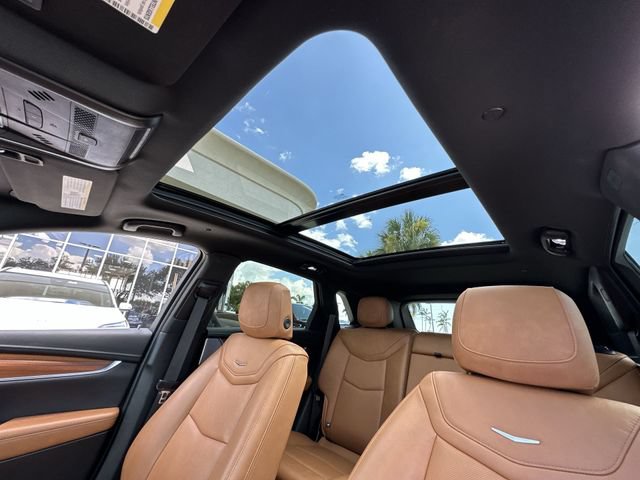Certified 2024 Cadillac XT5 Premium Luxury w/ Technology Package FWD image 29