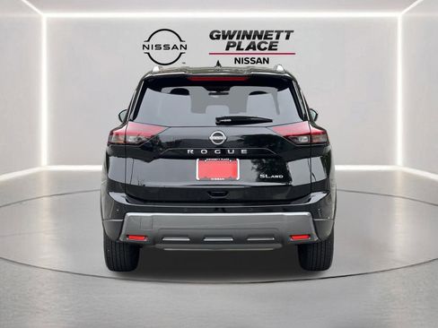 Certified 2026 Nissan Rogue SL AWD/4WD image 24