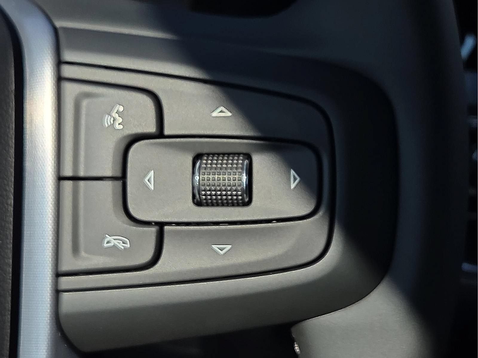 New 2026 GMC Sierra 1500 SLE AWD/4WD image 22