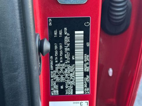 Used 2024 Toyota 4Runner TRD Off-Road image 28