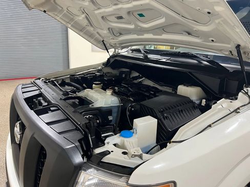 Used 2017 Nissan NV 2500 SV w/ Technology Package image 42
