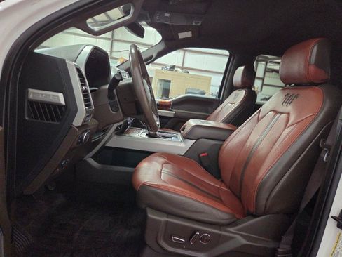 Used 2018 Ford F150 King Ranch w/ Equipment Group 601A Luxury AWD/4WD image 72