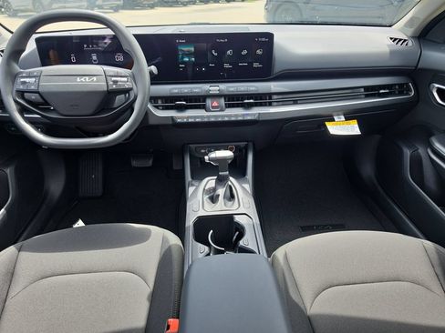 New 2026 Kia K4 FWD image 11
