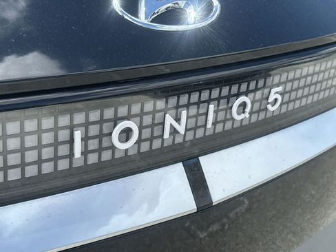 Used 2024 Hyundai Ioniq 5 Limited RWD image 11