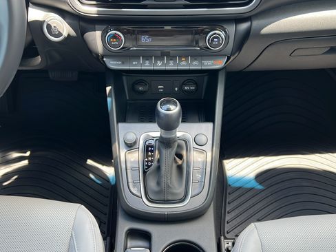 Certified 2022 Hyundai Kona Limited w/ Cargo Package FWD image 15