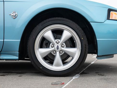 Used 1999 Ford Mustang Convertible RWD image 9