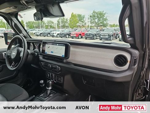 Used 2024 Jeep Wrangler Unlimited Sport AWD/4WD image 31