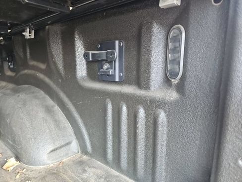 Used 2016 Ford F150 XLT w/ Equipment Group 302A Luxury AWD/4WD image 10