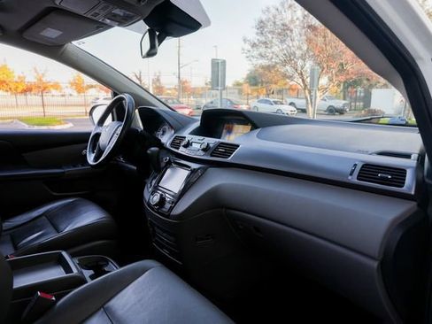 Used 2016 Honda Odyssey Touring image 27