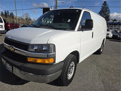 Used 2019 Chevrolet Express 2500 w/ Driver Convenience Package image 4