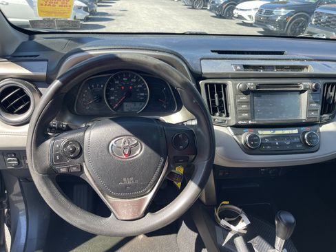 Used 2014 Toyota RAV4 XLE AWD/4WD image 12