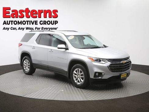 Used 2021 Chevrolet Traverse LT image 48