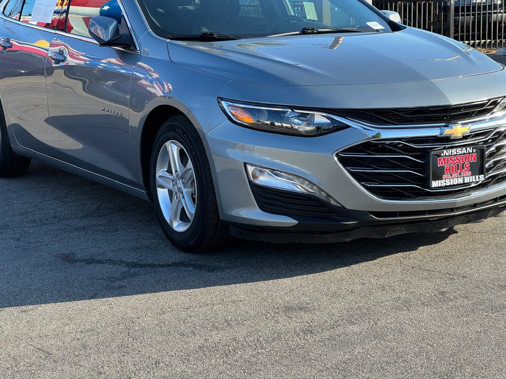 Used 2024 Chevrolet Malibu LT FWD image 11