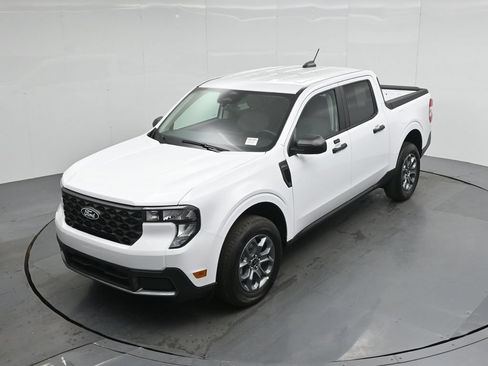 New 2026 Ford Maverick XLT FWD image 32