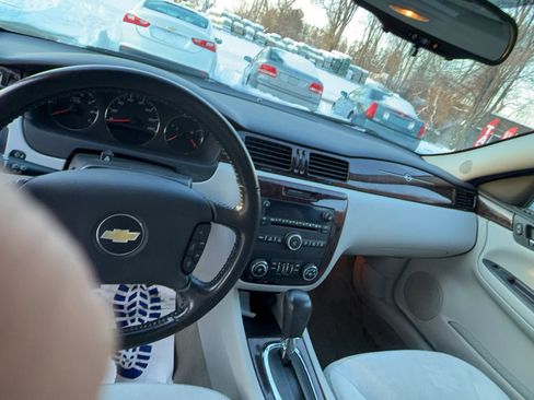 Used 2012 Chevrolet Impala LT w/ LT Sunroof Package image 9