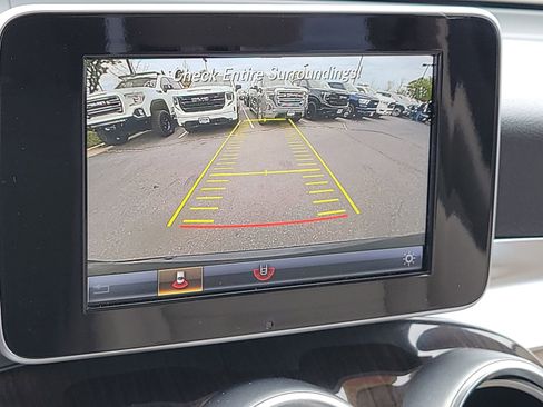 Used 2019 Mercedes-Benz GLC 300 4MATIC image 20