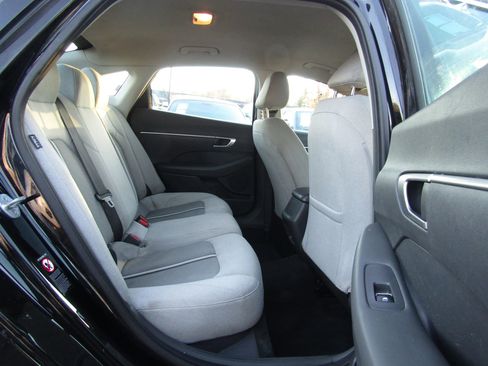 Used 2022 Hyundai Sonata SE image 12