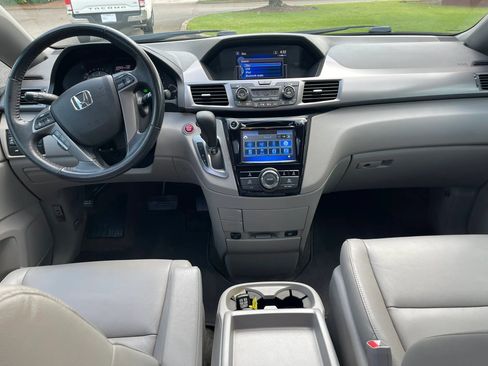 Used 2014 Honda Odyssey EX-L image 16