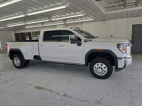 Certified 2024 GMC Sierra 3500 Denali w/ Denali Reserve Package image 6