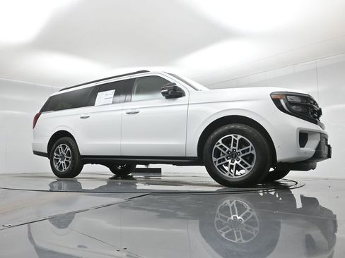 Certified 2025 Ford Expedition Max Active image 48