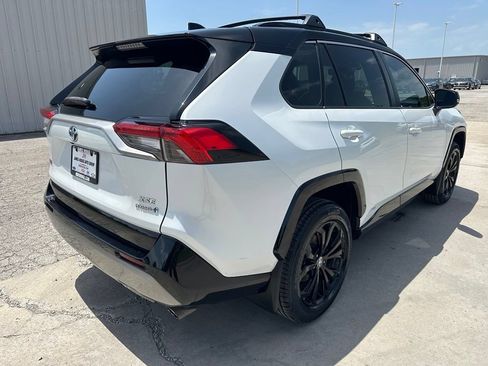 Used 2023 Toyota RAV4 XSE AWD/4WD image 5