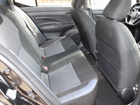 Used 2025 Nissan Versa SV image 16