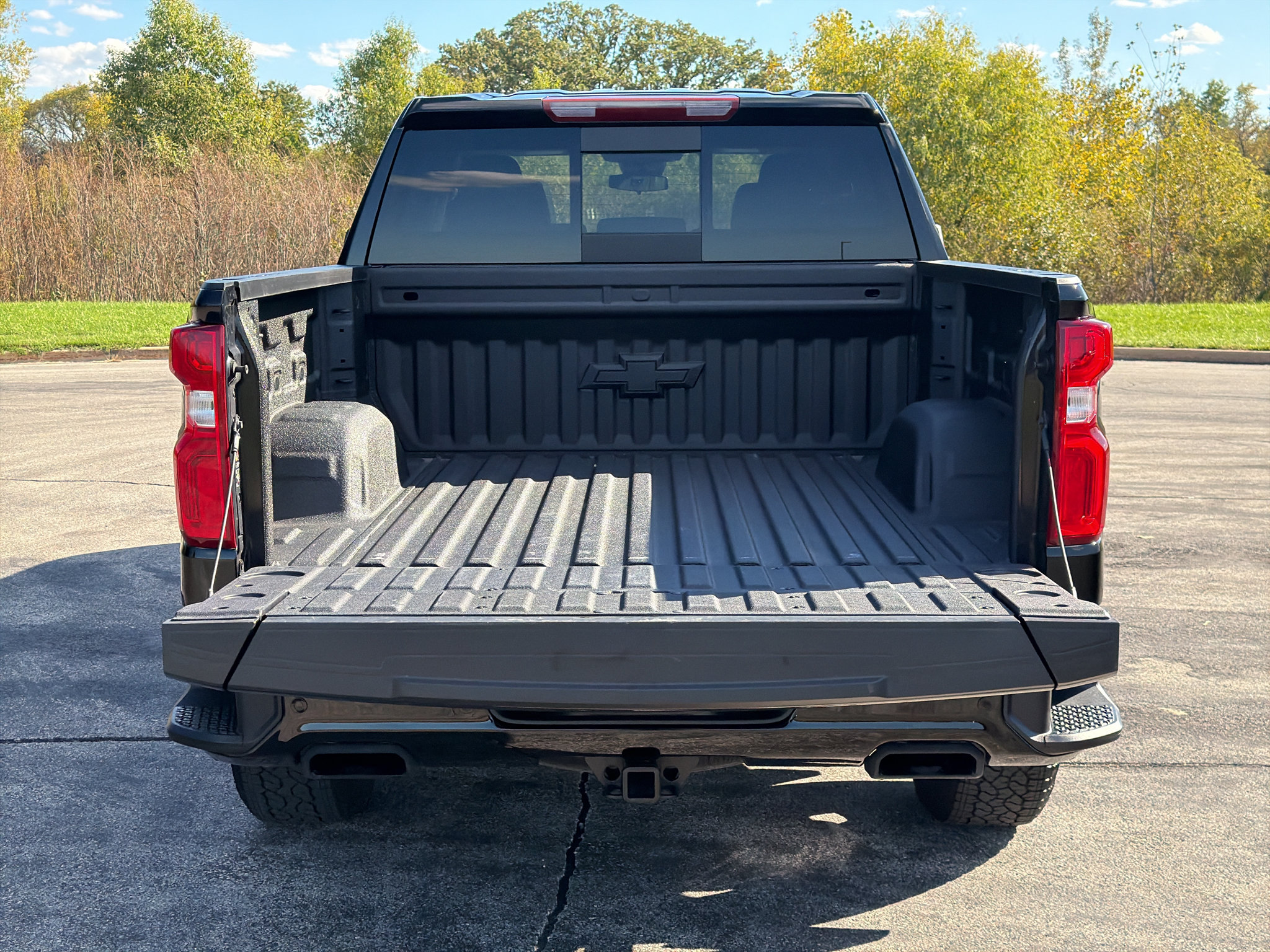 Used 2026 Chevrolet Silverado 1500 RST w/ Redline Edition AWD/4WD image 40