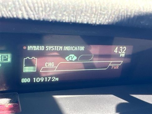 Used 2014 Toyota Prius Four FWD image 32