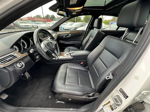 Used 2015 Mercedes-Benz E 350 Sedan image 10
