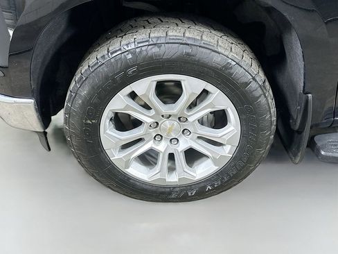 Used 2024 Chevrolet Silverado 1500 LTZ AWD/4WD image 8