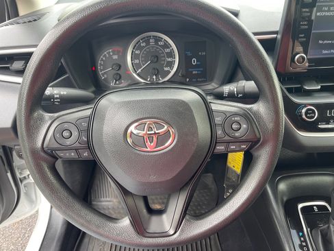 Used 2022 Toyota Corolla LE FWD image 7