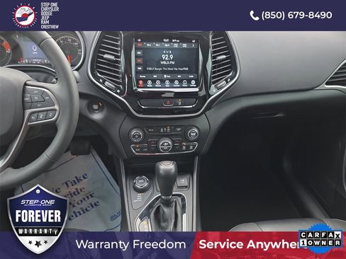 Used 2022 Jeep Cherokee Limited image 16