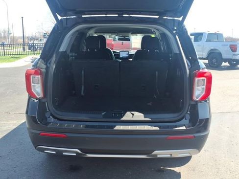 Certified 2023 Ford Explorer XLT w/ Equipment Group 202A image 7