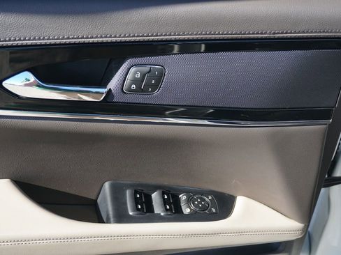 Used 2022 Lincoln Nautilus Reserve image 17