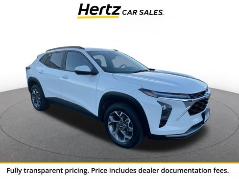 Used 2025 Chevrolet Trax LT FWD image 1