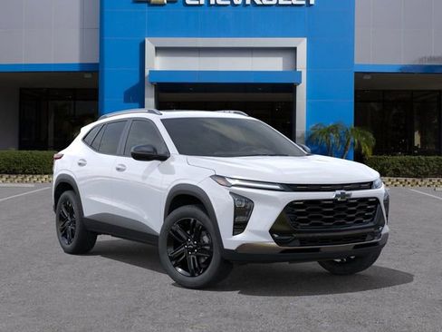 New 2026 Chevrolet Trax ACTIV w/ Sunroof Package FWD image 7