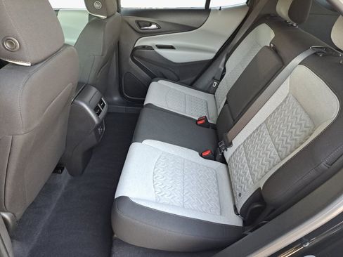 Used 2024 Chevrolet Equinox LS w/ LS Convenience Package FWD image 12