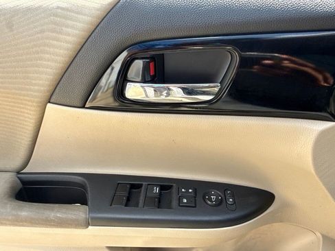 Used 2016 Honda Accord LX image 9