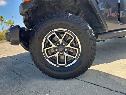 Used 2024 Jeep Wrangler Unlimited Rubicon image 28