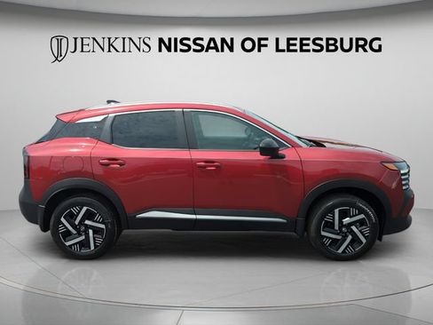 New 2026 Nissan Kicks SV w/ SV Premium Package FWD image 3