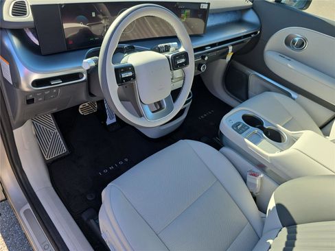 New 2026 Hyundai Ioniq 9 Calligraphy image 14