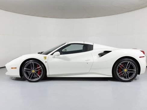 Used 2016 Ferrari 488 Spider image 12