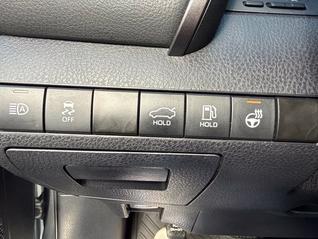 Used 2024 Toyota Camry SE w/ Cold Weather Package FWD image 17