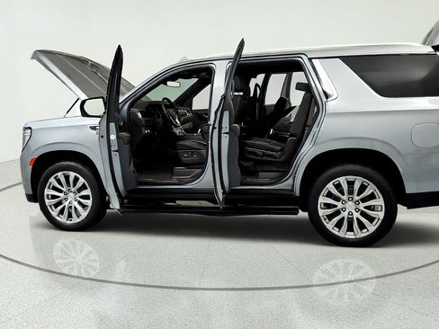 Used 2024 GMC Yukon Denali AWD/4WD image 10