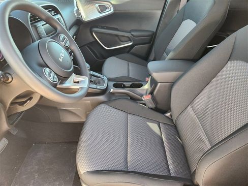 New 2025 Kia Soul LX image 9