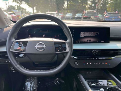 Used 2025 Nissan Murano SL AWD/4WD image 27