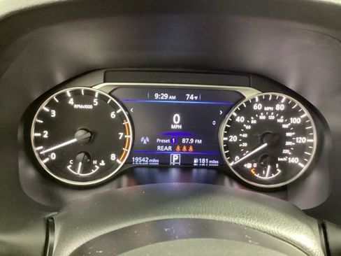 Used 2025 Nissan Altima 2.5 SV FWD image 18