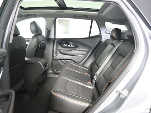 Used 2023 GMC Terrain AT4 w/ Tech Package AWD/4WD image 17