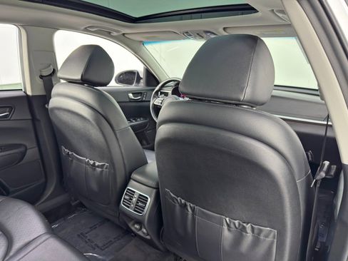 Used 2020 Kia Optima Premium image 37